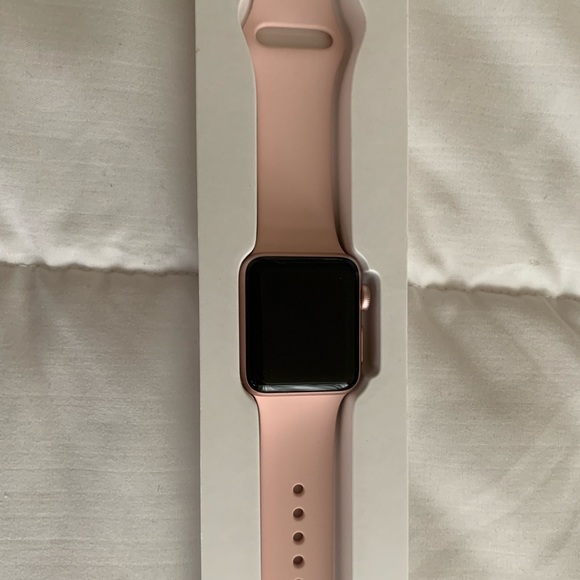 IWatch Series 2 - Picture 3 of 4